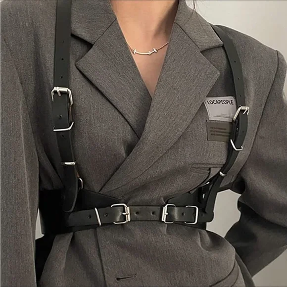 Boutiquee | Accessories | Harness Belt Black Leather Goth  display picture 1